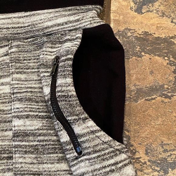 Joggers - Picture 3 of 7